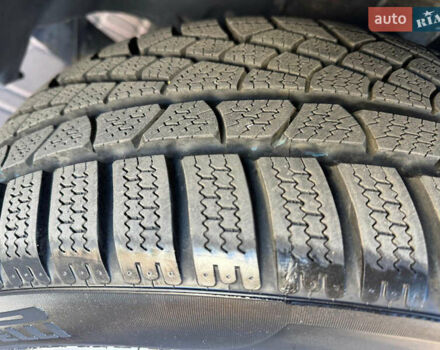 Серый Фольксваген Transporter, объемом двигателя 2 л и пробегом 150 тыс. км за 26800 $, фото 40 на Automoto.ua