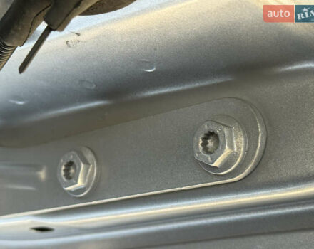 Серый Фольксваген Transporter, объемом двигателя 2 л и пробегом 208 тыс. км за 24850 $, фото 141 на Automoto.ua