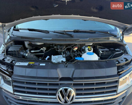 Серый Фольксваген Transporter, объемом двигателя 2 л и пробегом 150 тыс. км за 26800 $, фото 30 на Automoto.ua