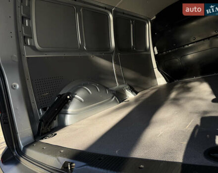 Серый Фольксваген Transporter, объемом двигателя 2 л и пробегом 208 тыс. км за 24850 $, фото 73 на Automoto.ua