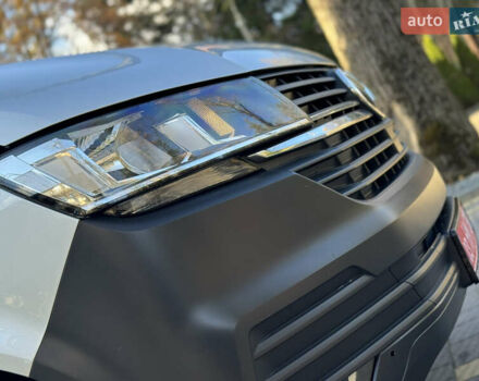 Серый Фольксваген Transporter, объемом двигателя 2 л и пробегом 208 тыс. км за 24850 $, фото 47 на Automoto.ua