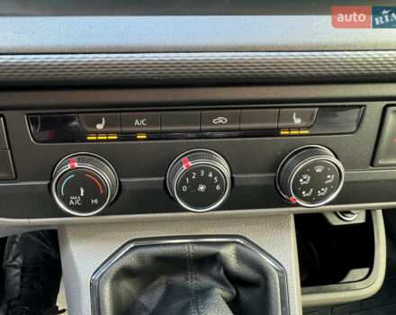 Серый Фольксваген Transporter, объемом двигателя 1.97 л и пробегом 220 тыс. км за 29500 $, фото 78 на Automoto.ua