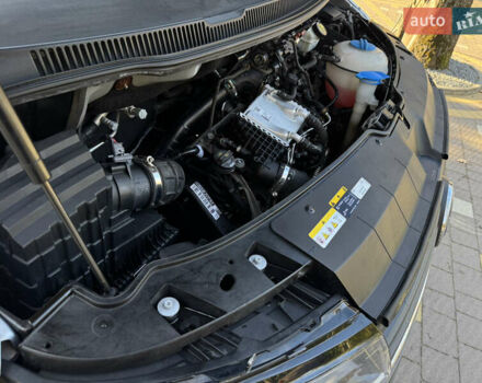 Серый Фольксваген Transporter, объемом двигателя 2 л и пробегом 208 тыс. км за 24850 $, фото 133 на Automoto.ua