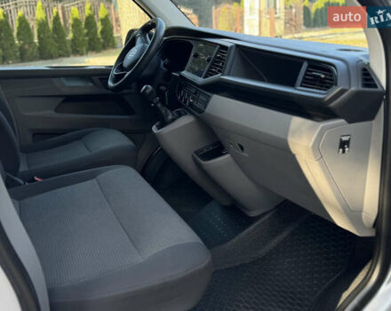 Серый Фольксваген Transporter, объемом двигателя 2 л и пробегом 208 тыс. км за 24850 $, фото 90 на Automoto.ua