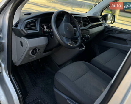 Серый Фольксваген Transporter, объемом двигателя 2 л и пробегом 208 тыс. км за 24850 $, фото 58 на Automoto.ua