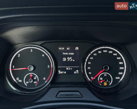 Серый Фольксваген Transporter, объемом двигателя 2 л и пробегом 208 тыс. км за 24850 $, фото 109 на Automoto.ua