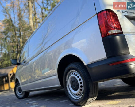 Серый Фольксваген Transporter, объемом двигателя 2 л и пробегом 208 тыс. км за 24850 $, фото 25 на Automoto.ua
