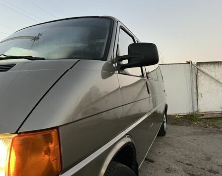 Серый Фольксваген Transporter, объемом двигателя 1.9 л и пробегом 442 тыс. км за 3450 $, фото 10 на Automoto.ua