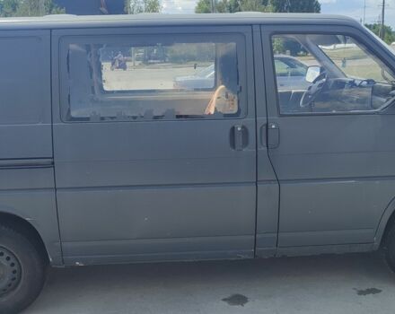 Серый Фольксваген Transporter, объемом двигателя 1.9 л и пробегом 320 тыс. км за 3200 $, фото 2 на Automoto.ua