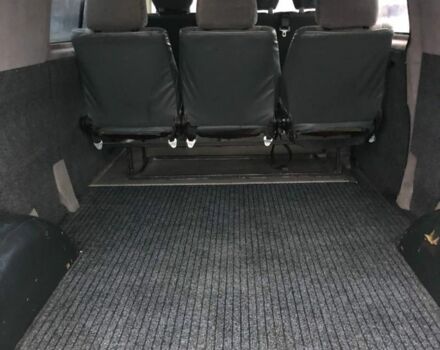 Серый Фольксваген Transporter, объемом двигателя 2.4 л и пробегом 300 тыс. км за 4500 $, фото 8 на Automoto.ua