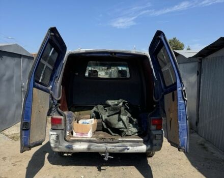 Серый Фольксваген Transporter, объемом двигателя 2.5 л и пробегом 380 тыс. км за 3000 $, фото 6 на Automoto.ua