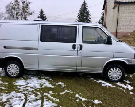 Серый Фольксваген Transporter, объемом двигателя 2.4 л и пробегом 300 тыс. км за 4500 $, фото 3 на Automoto.ua