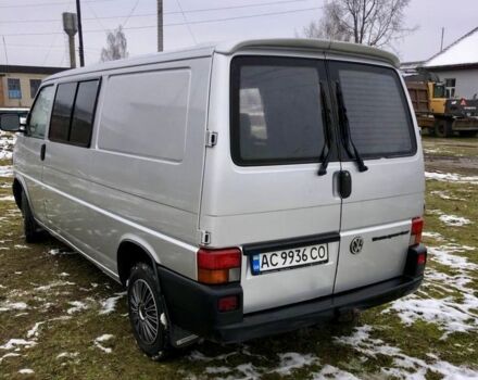 Серый Фольксваген Transporter, объемом двигателя 2.4 л и пробегом 300 тыс. км за 4500 $, фото 6 на Automoto.ua