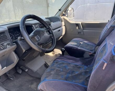 Серый Фольксваген Transporter, объемом двигателя 2.5 л и пробегом 380 тыс. км за 3000 $, фото 13 на Automoto.ua