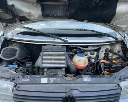 Серый Фольксваген Transporter, объемом двигателя 2.5 л и пробегом 322 тыс. км за 3493 $, фото 11 на Automoto.ua