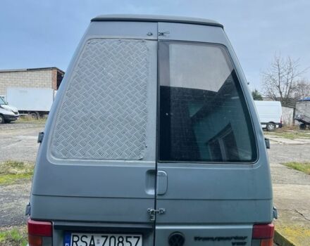 Серый Фольксваген Transporter, объемом двигателя 2.5 л и пробегом 322 тыс. км за 3493 $, фото 7 на Automoto.ua