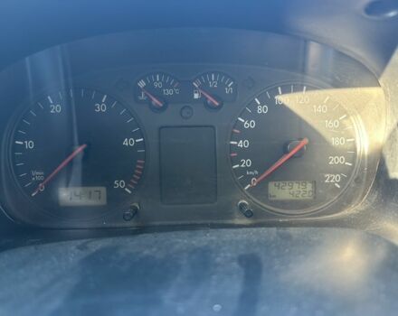 Серый Фольксваген Transporter, объемом двигателя 2.5 л и пробегом 430 тыс. км за 5550 $, фото 7 на Automoto.ua