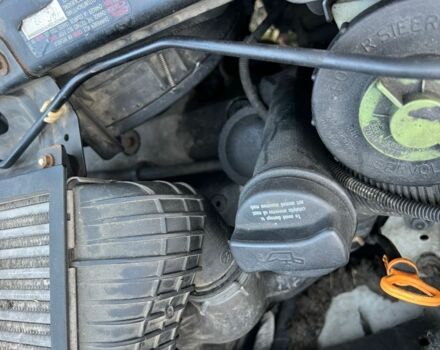 Серый Фольксваген Transporter, объемом двигателя 2.5 л и пробегом 322 тыс. км за 3493 $, фото 12 на Automoto.ua