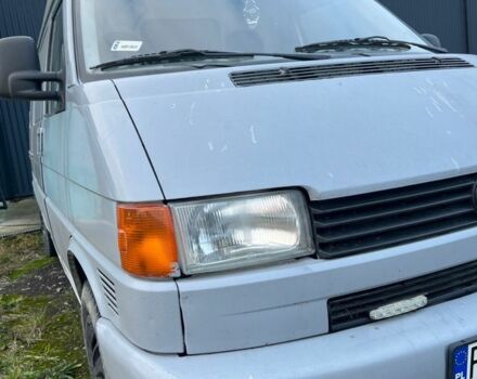 Серый Фольксваген Transporter, объемом двигателя 2.5 л и пробегом 322 тыс. км за 3493 $, фото 3 на Automoto.ua