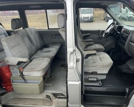 Серый Фольксваген Transporter, объемом двигателя 2.5 л и пробегом 272 тыс. км за 1750 $, фото 4 на Automoto.ua