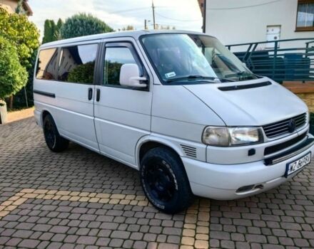 Серый Фольксваген Transporter, объемом двигателя 2.5 л и пробегом 243 тыс. км за 2100 $, фото 1 на Automoto.ua