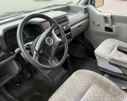 Серый Фольксваген Transporter, объемом двигателя 2.5 л и пробегом 272 тыс. км за 1750 $, фото 3 на Automoto.ua