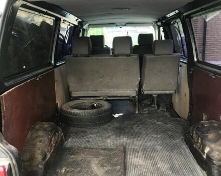 Сірий Фольксваген Transporter, об'ємом двигуна 2.5 л та пробігом 316 тис. км за 5800 $, фото 3 на Automoto.ua