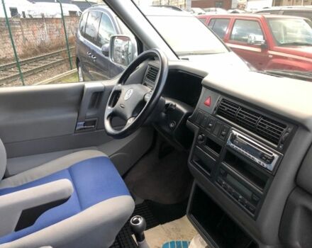 Серый Фольксваген Transporter, объемом двигателя 2.5 л и пробегом 224 тыс. км за 4400 $, фото 5 на Automoto.ua