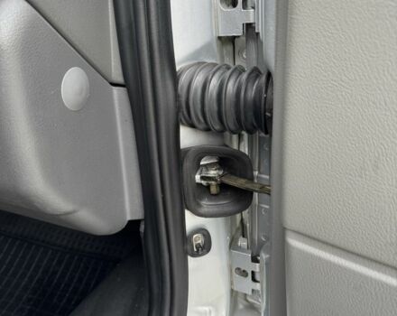 Сірий Фольксваген Transporter, об'ємом двигуна 2.5 л та пробігом 228 тис. км за 14300 $, фото 11 на Automoto.ua