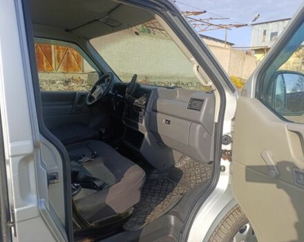 Серый Фольксваген Transporter, объемом двигателя 2.5 л и пробегом 420 тыс. км за 7300 $, фото 4 на Automoto.ua