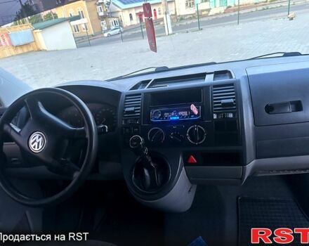 Серый Фольксваген Transporter, объемом двигателя 1.9 л и пробегом 400 тыс. км за 6000 $, фото 10 на Automoto.ua