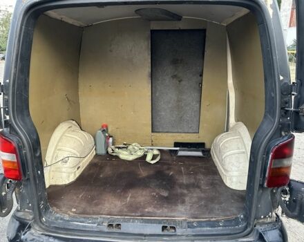 Серый Фольксваген Transporter, объемом двигателя 2.5 л и пробегом 470 тыс. км за 6100 $, фото 8 на Automoto.ua