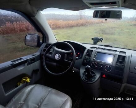 Серый Фольксваген Transporter, объемом двигателя 2.5 л и пробегом 302 тыс. км за 6800 $, фото 6 на Automoto.ua