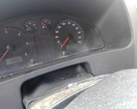 Серый Фольксваген Transporter, объемом двигателя 2.5 л и пробегом 280 тыс. км за 5454 $, фото 2 на Automoto.ua