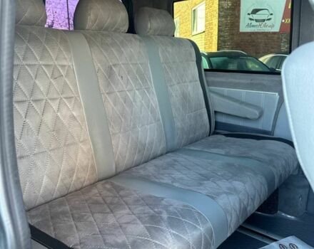 Сірий Фольксваген Transporter, об'ємом двигуна 2.5 л та пробігом 361 тис. км за 10800 $, фото 5 на Automoto.ua