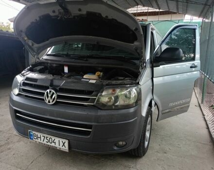 Серый Фольксваген Transporter, объемом двигателя 2 л и пробегом 279 тыс. км за 11000 $, фото 1 на Automoto.ua