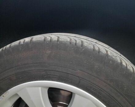 Серый Фольксваген Transporter, объемом двигателя 2 л и пробегом 279 тыс. км за 11000 $, фото 2 на Automoto.ua