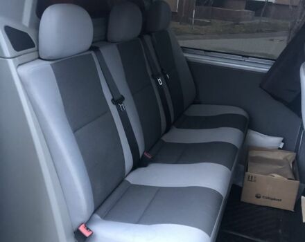 Сірий Фольксваген Transporter, об'ємом двигуна 2 л та пробігом 378 тис. км за 12999 $, фото 5 на Automoto.ua