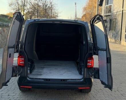 Серый Фольксваген Transporter, объемом двигателя 2 л и пробегом 205 тыс. км за 19900 $, фото 16 на Automoto.ua