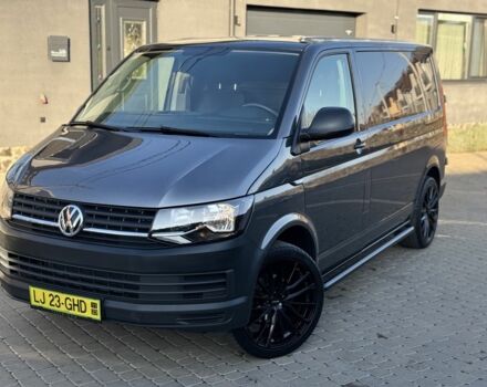 Серый Фольксваген Transporter, объемом двигателя 2 л и пробегом 205 тыс. км за 19900 $, фото 2 на Automoto.ua