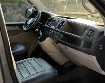 Серый Фольксваген Transporter, объемом двигателя 2 л и пробегом 205 тыс. км за 19900 $, фото 11 на Automoto.ua