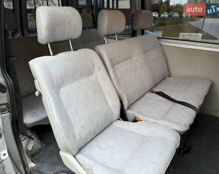 Сірий Фольксваген Transporter, об'ємом двигуна 2.5 л та пробігом 316 тис. км за 2400 $, фото 2 на Automoto.ua