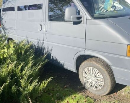 Серый Фольксваген Transporter, объемом двигателя 2.4 л и пробегом 300 тыс. км за 3250 $, фото 2 на Automoto.ua