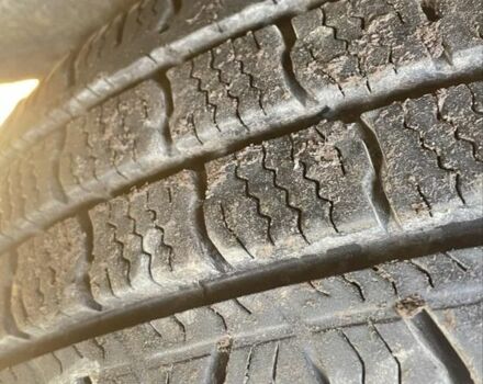 Серый Фольксваген Transporter, объемом двигателя 2.4 л и пробегом 300 тыс. км за 3250 $, фото 8 на Automoto.ua