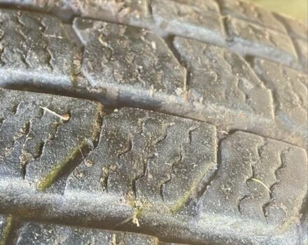 Серый Фольксваген Transporter, объемом двигателя 2.4 л и пробегом 300 тыс. км за 3250 $, фото 9 на Automoto.ua