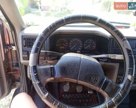 Сірий Фольксваген Transporter, об'ємом двигуна 2.4 л та пробігом 390 тис. км за 4300 $, фото 3 на Automoto.ua