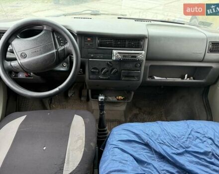 Сірий Фольксваген Transporter, об'ємом двигуна 0 л та пробігом 350 тис. км за 2650 $, фото 3 на Automoto.ua