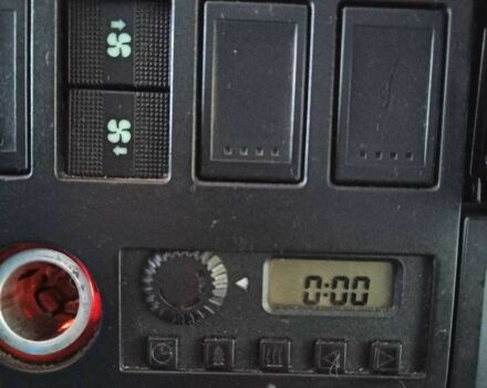 Серый Фольксваген Transporter, объемом двигателя 2.4 л и пробегом 429 тыс. км за 3500 $, фото 8 на Automoto.ua