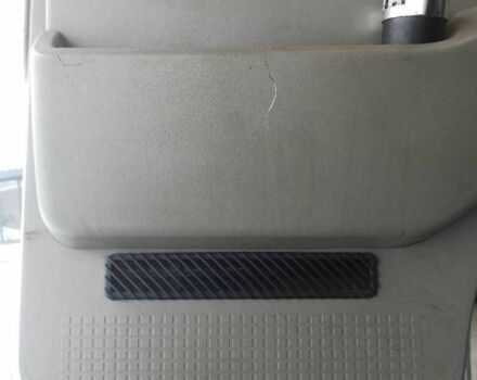 Серый Фольксваген Transporter, объемом двигателя 2.4 л и пробегом 429 тыс. км за 3500 $, фото 5 на Automoto.ua