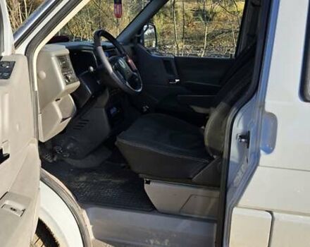 Серый Фольксваген Transporter, объемом двигателя 2.46 л и пробегом 430 тыс. км за 12000 $, фото 8 на Automoto.ua